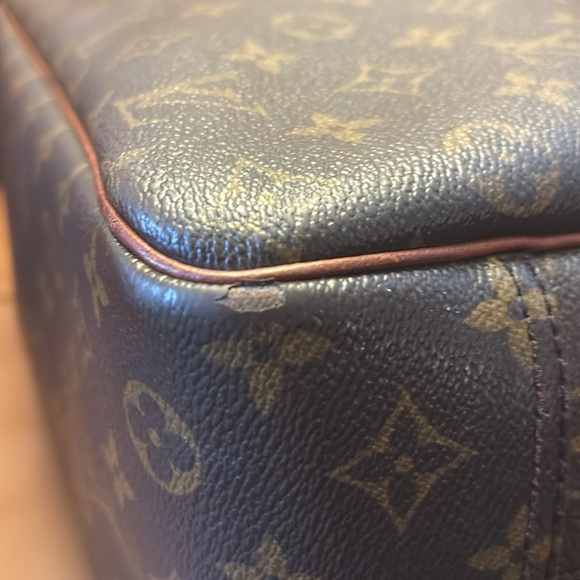 Louis Vuitton Monogram Deavuille Handbag with COA - Picture 9 of 15